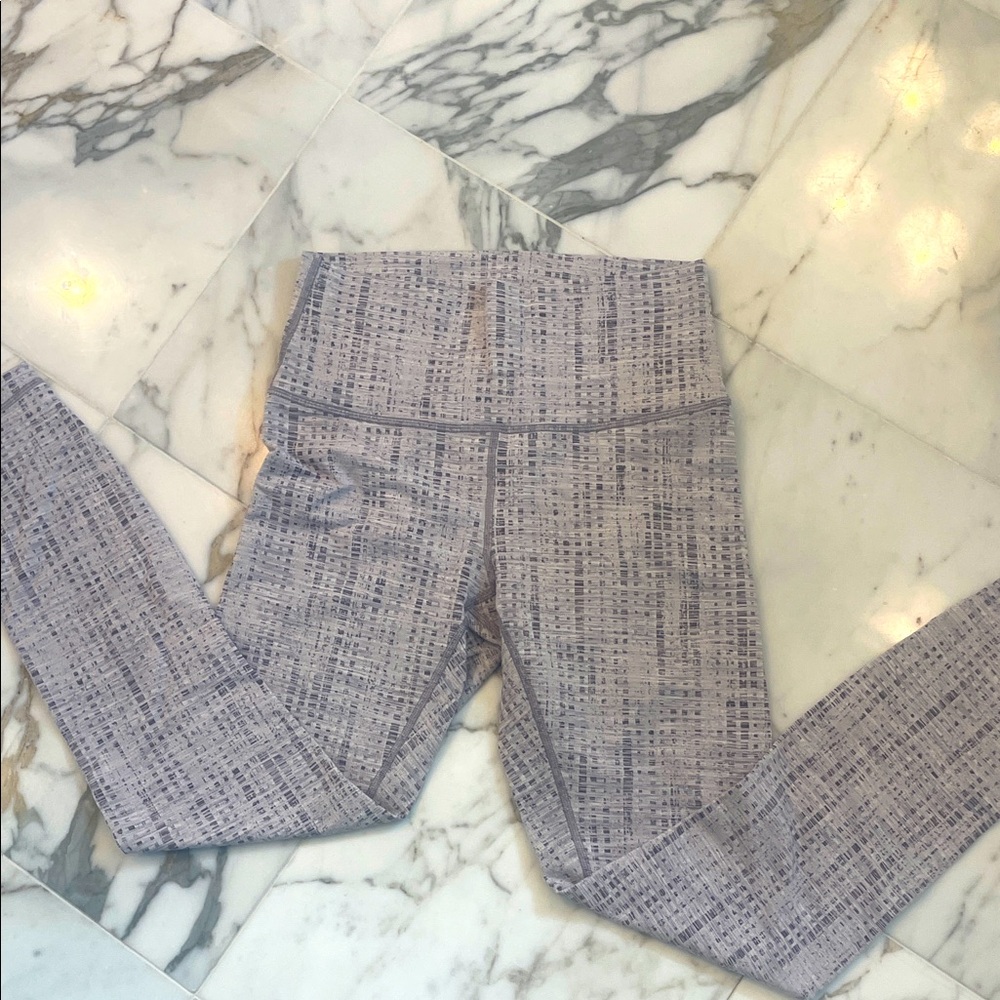 lululemon athletica High-Rise Leggings in Light grey Print. Like new